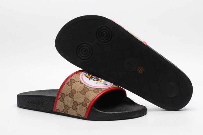GUCC SLIPPERS