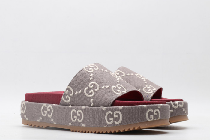 GUCC SLIPPERS