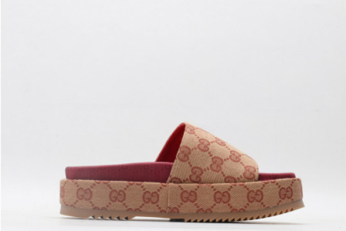 GUCC SLIPPERS