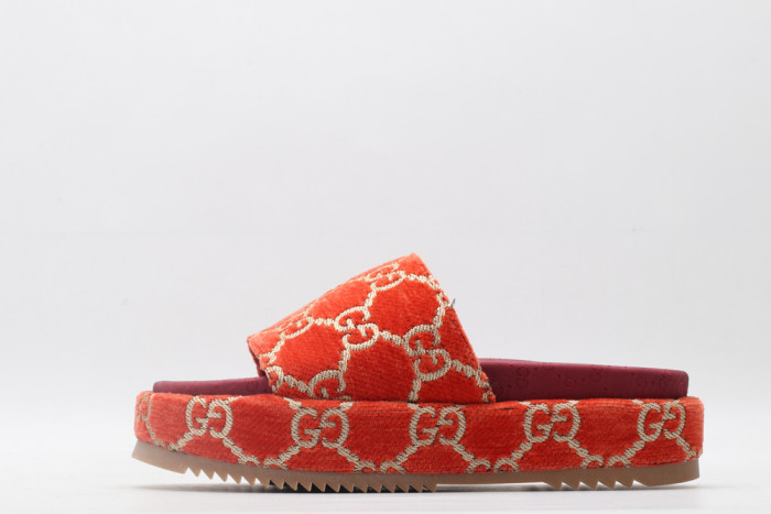 GUCC SLIPPERS