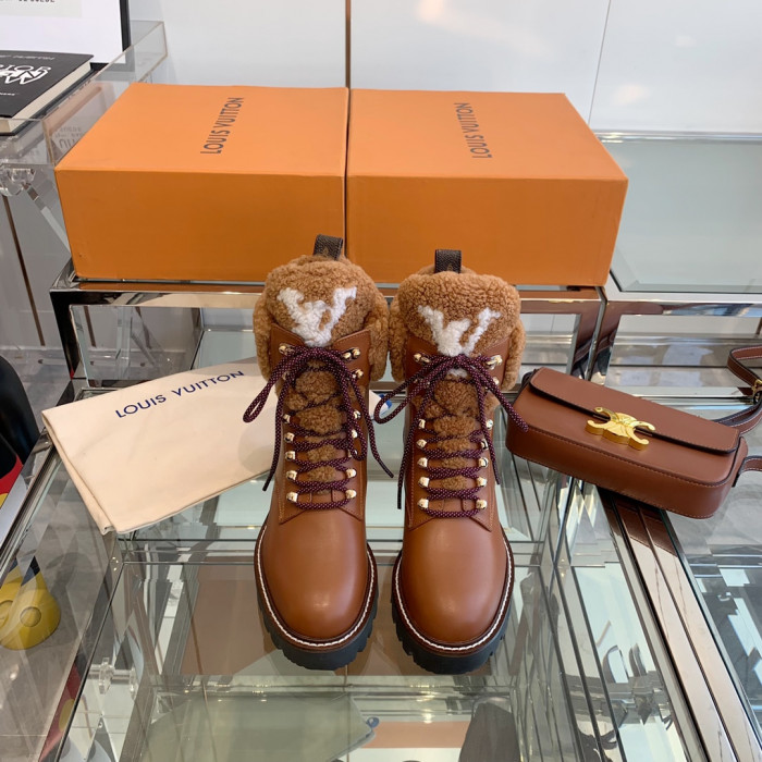 LOUS VUITO BOOTS